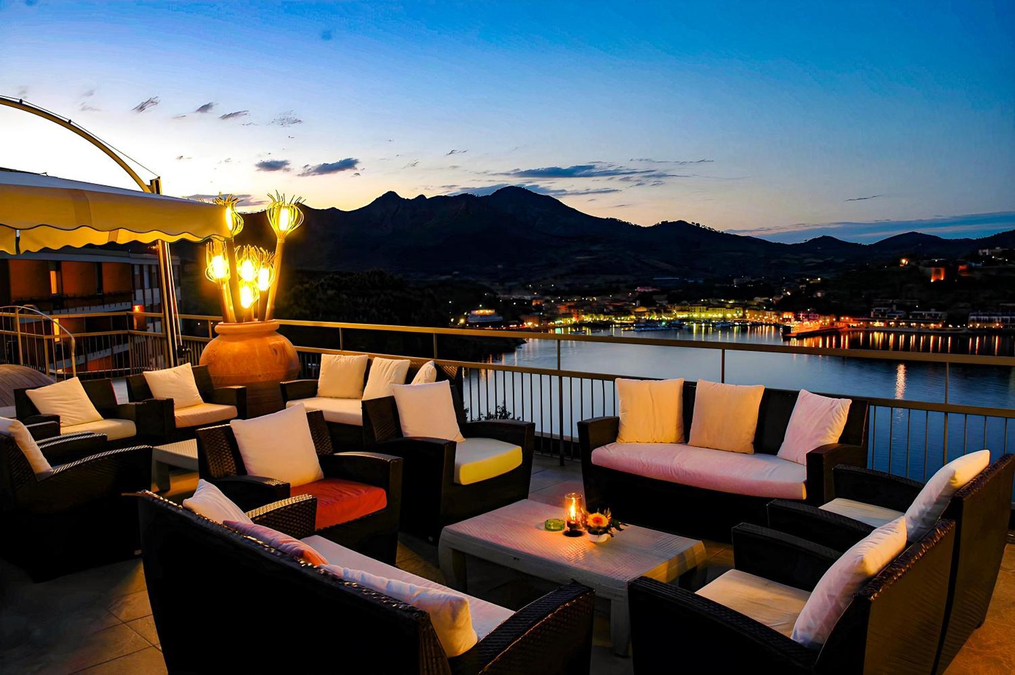 Hotiday Room Collection - Porto Azzurro Capoliveri (Isola d'Elba) Exterior foto